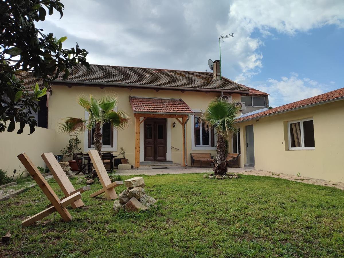 Jardin De Coubertin Apartment Beziers Luaran gambar